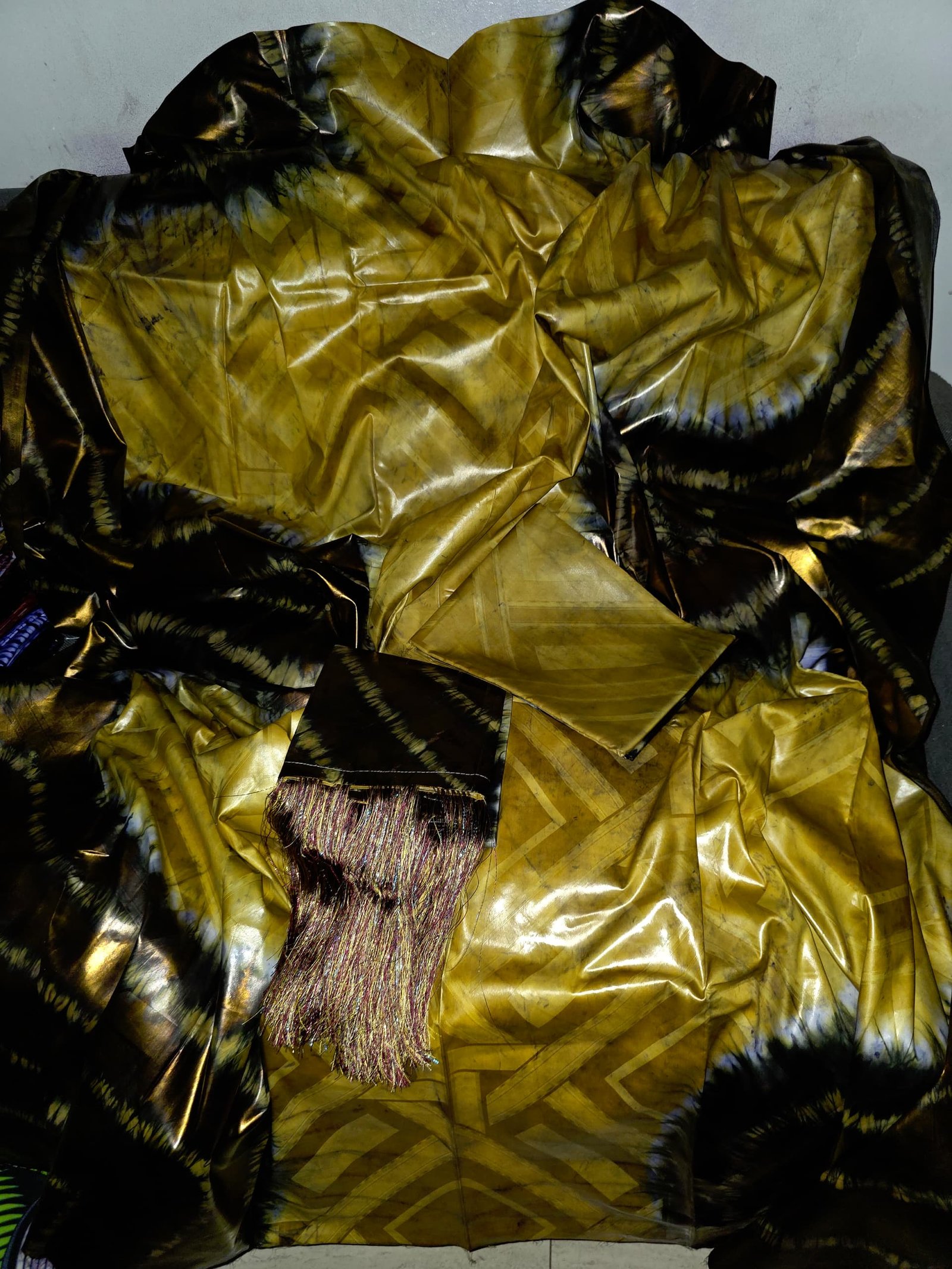 Mode boubou siri jaune et lomassa en bazin riche getzner