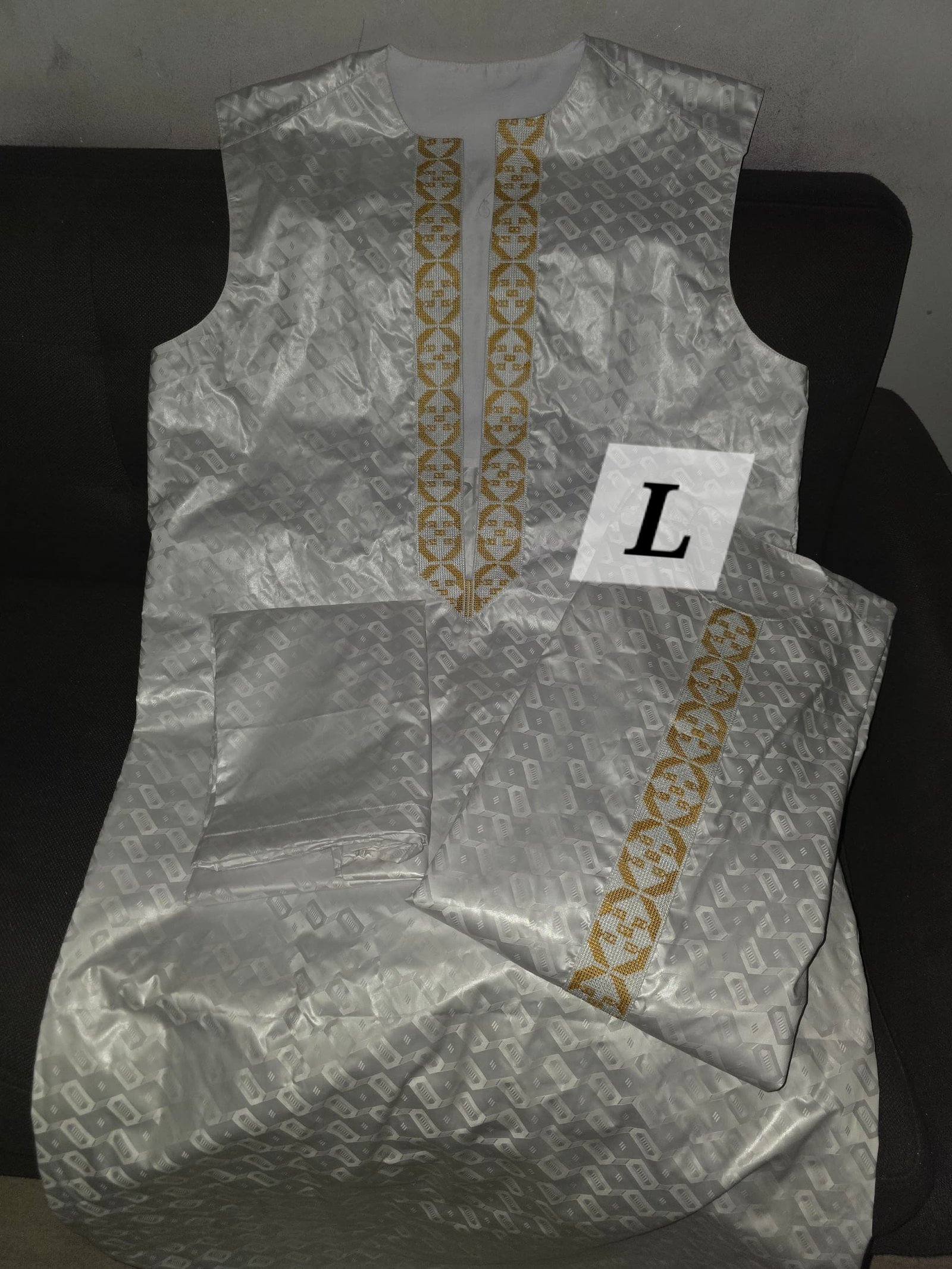 Ensemble 3 pièces facon IBK en getzner blanc broderie doré