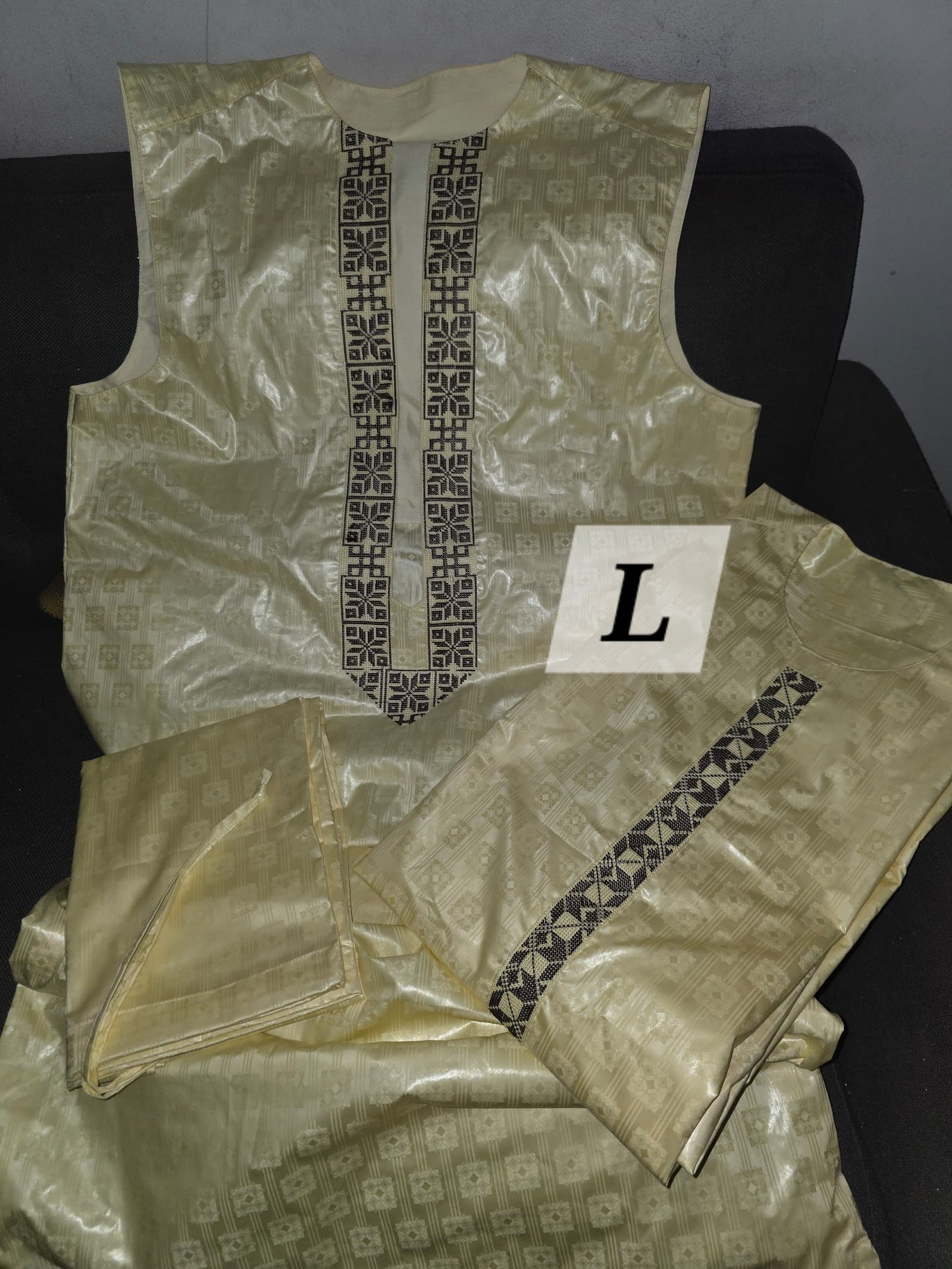 Ensemble boubou 3 pièces modèle IBK getzner magnum jaune crème