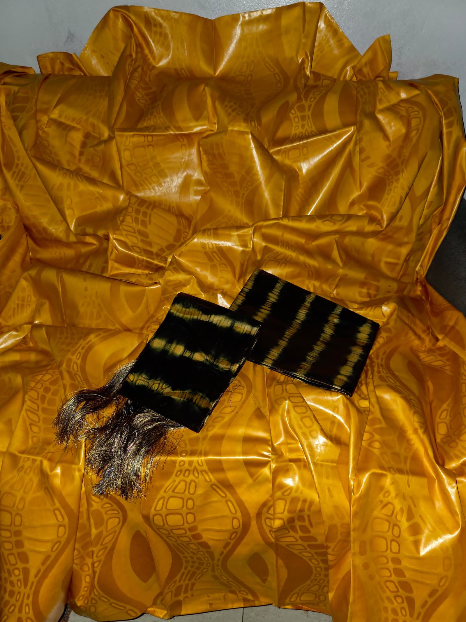 New tendance boubou unis jaune or pagne siri