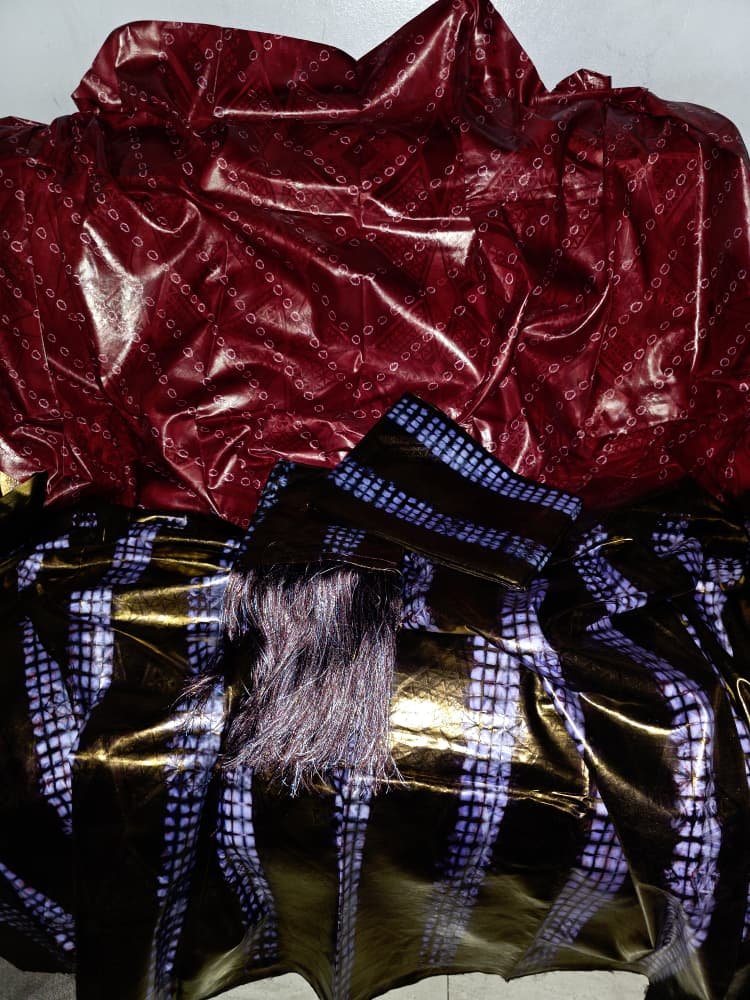 Magnifique siri rouge et polman thioup getzner teinture du Mali