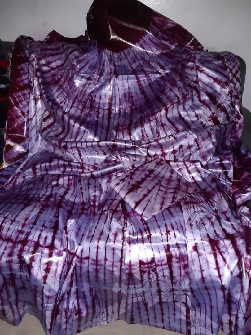 Magnifique siri blanc et fushia