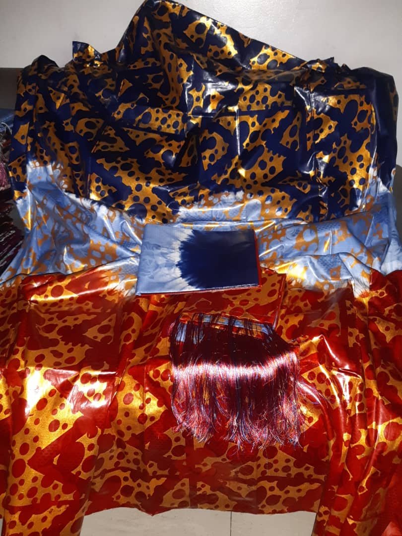 Magnifique Bazin riche getzner siri vip bleu, baga et rouge