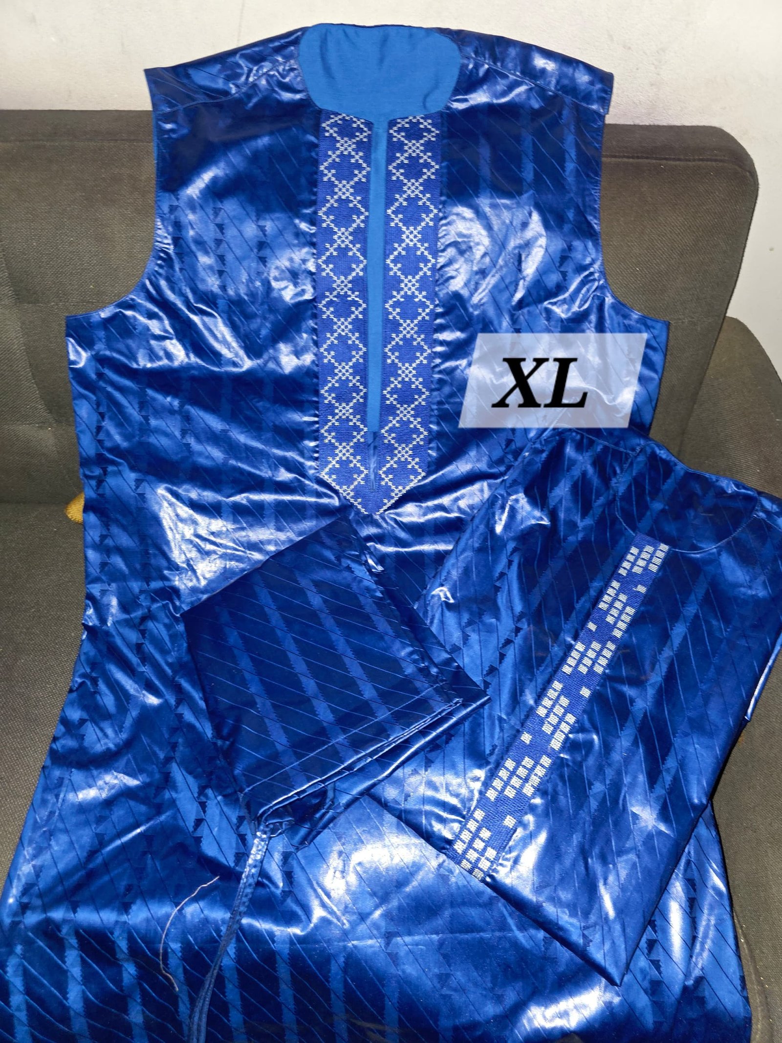 Boubou homme getzner magnum bleu bic broderie ordinateur